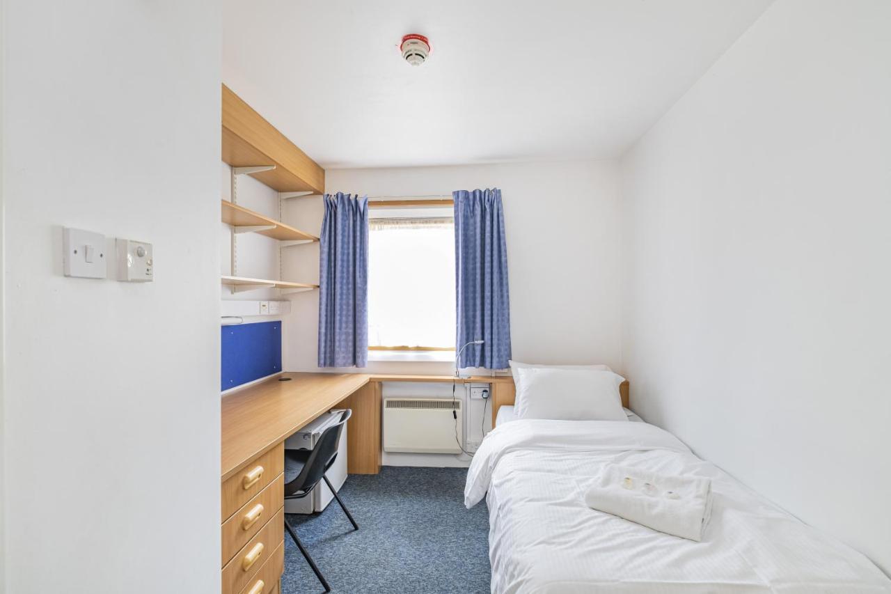 Vibrant Ensuite Rooms, Hatfield - Sk 외부 사진